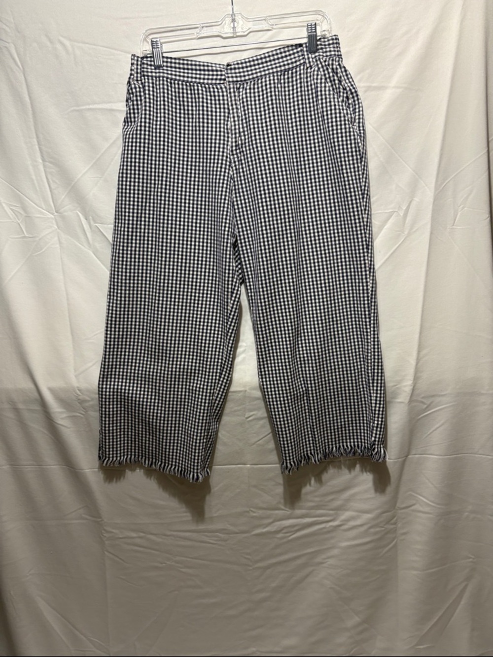 Sag Harbor Black and White Gingham Cropped Capris with Frayed Hem